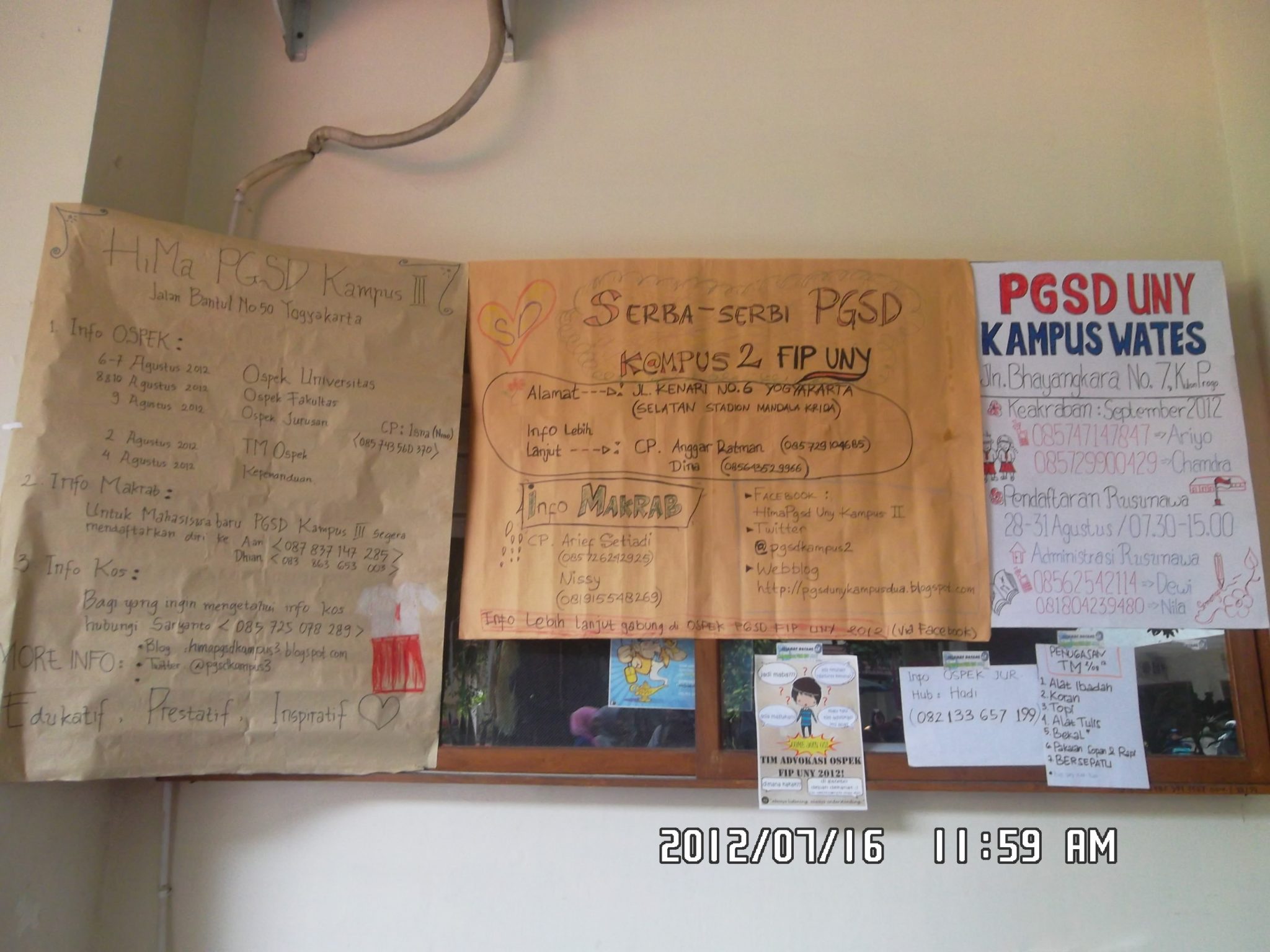 Stan pendaftaran Ospek PGSD yang dilaksanakan di kampus pusat Karangmalang